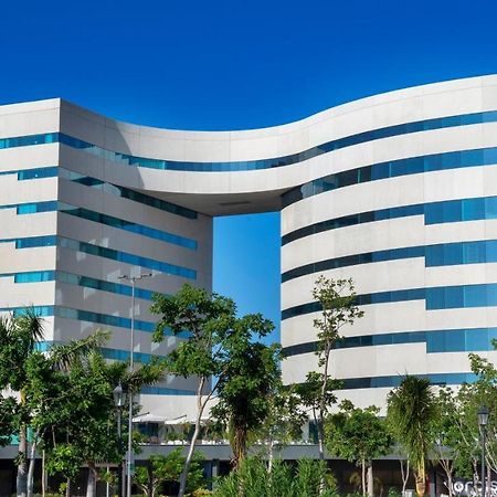 Holiday Inn & Suites - Merida La Isla By Ihg Εξωτερικό φωτογραφία