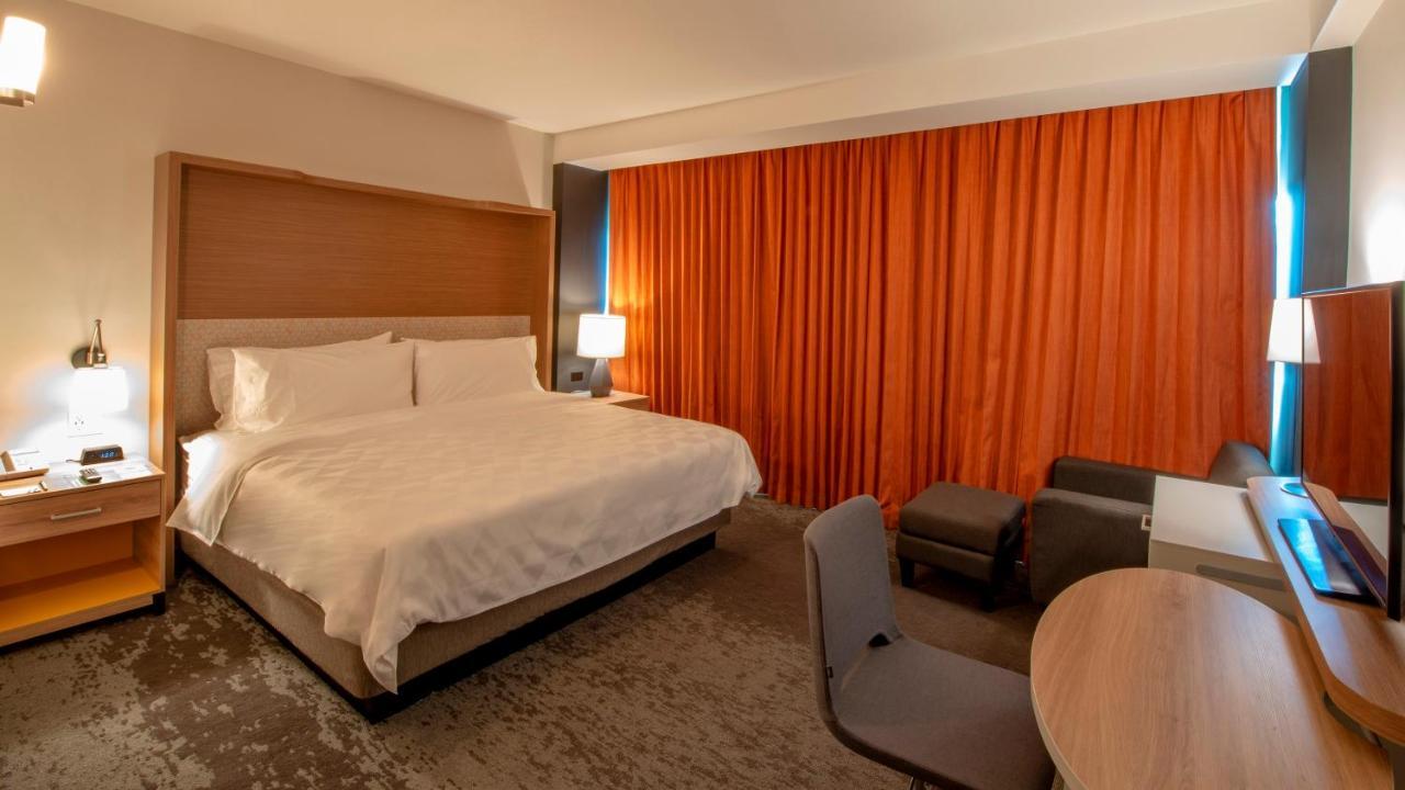 Holiday Inn & Suites - Merida La Isla By Ihg Δωμάτιο φωτογραφία