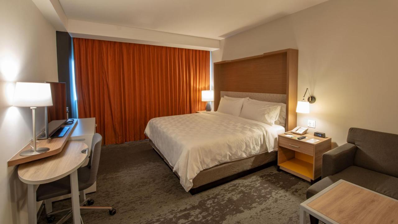 Holiday Inn & Suites - Merida La Isla By Ihg Εξωτερικό φωτογραφία