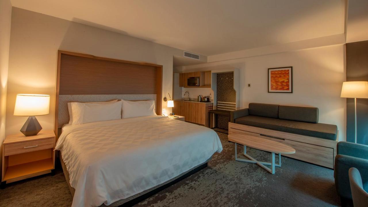 Holiday Inn & Suites - Merida La Isla By Ihg Εξωτερικό φωτογραφία