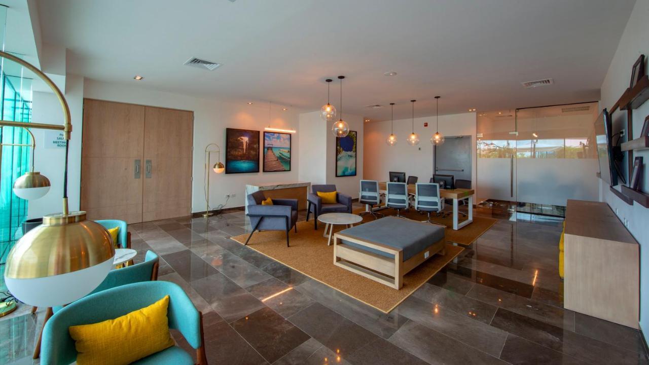 Holiday Inn & Suites - Merida La Isla By Ihg Εξωτερικό φωτογραφία